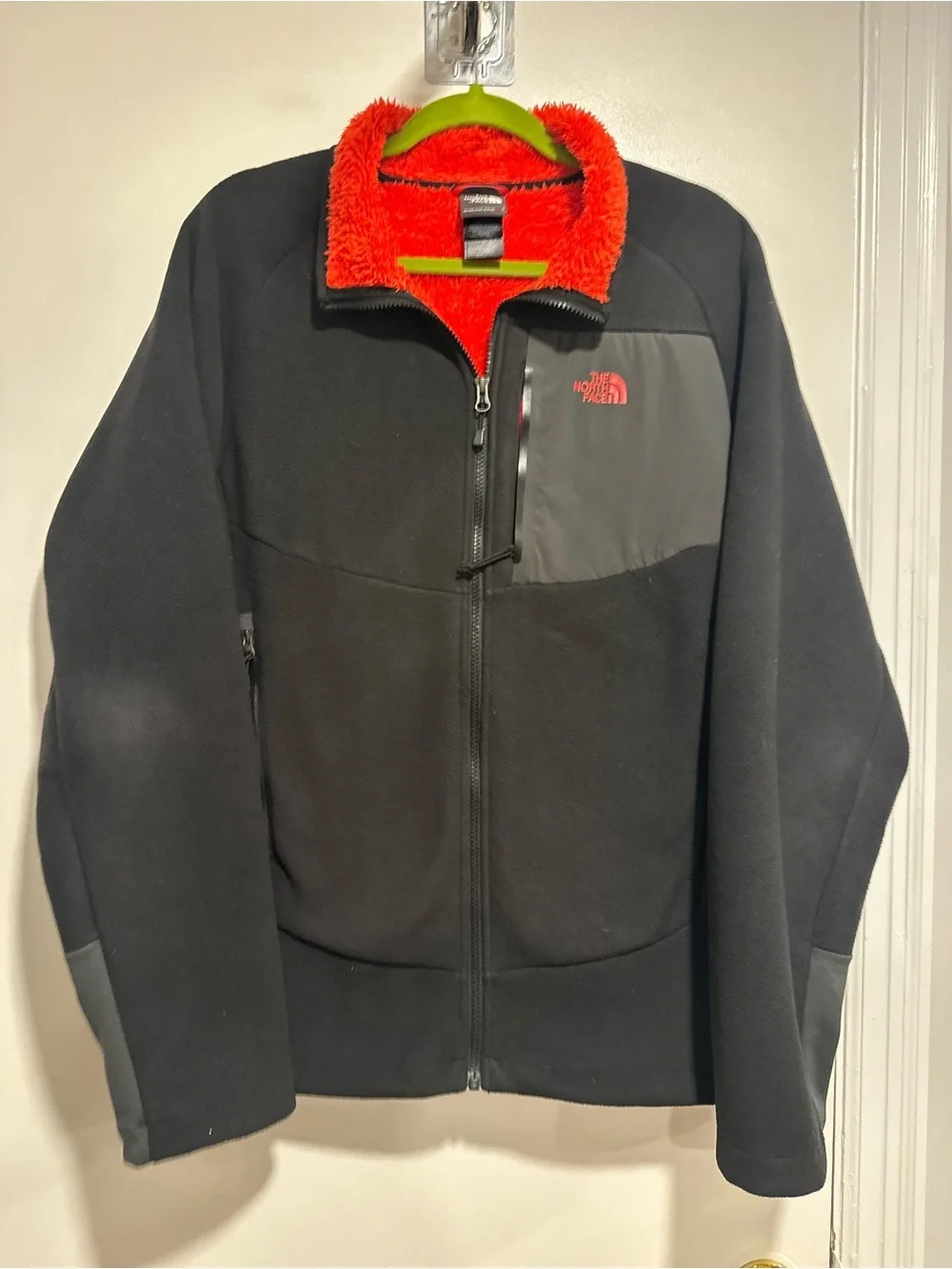The North Face Jacket Sz:L Black Full Zip Chimborazo Fleece Red Sherpa Lined.